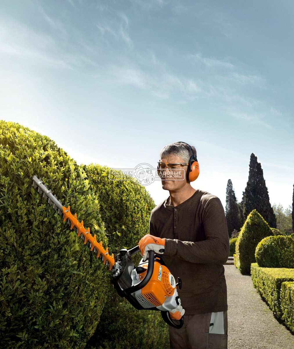 Мотоножницы Stihl HS 82 R нож 60 см. (GER, 22.7 куб.см., 1,0 л.с., поворотная рукоятка, встречный рез, 5,3 кг.)