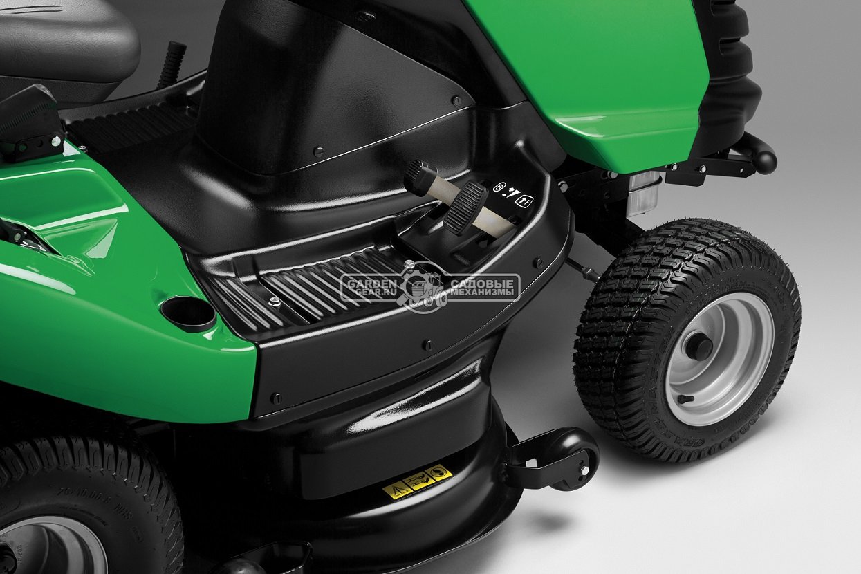 Садовый трактор Caiman Comodo 2WD (CZE, Kawasaki FS600V, 603 куб.см, гидростатика, дифференциал, травосборник 320 л., ширина кошения 102 см., 271 кг.)