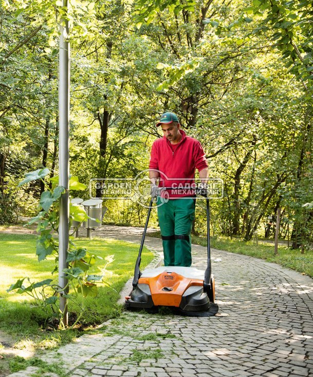 Подметальная машина аккумуляторная Stihl KGA 770 SET c АКБ AP 100 и ЗУ AL 101 (GER, 36В Pro, ширина 77 см., мусоросборник 50 л., 16 кг.)