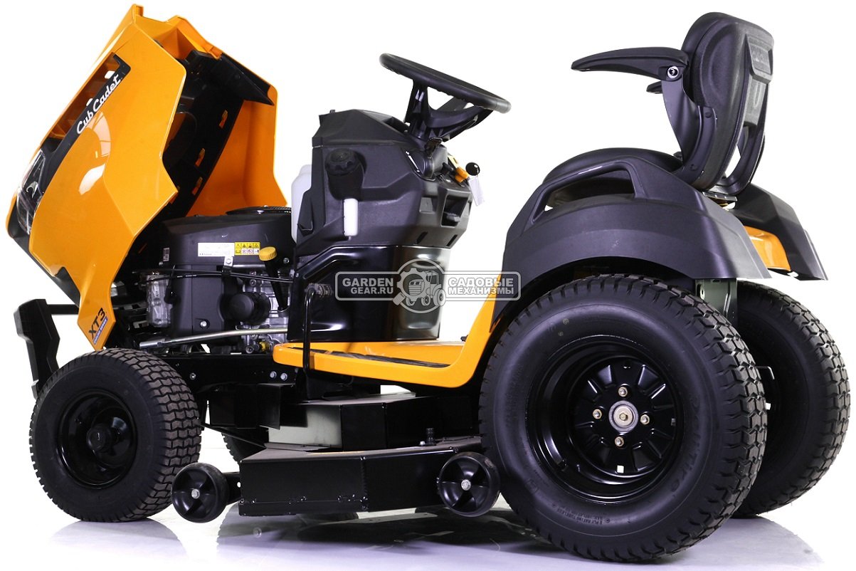 Снегоуборочный трактор Cub Cadet XT3 QS137 с 3X роторным снегоуборщиком