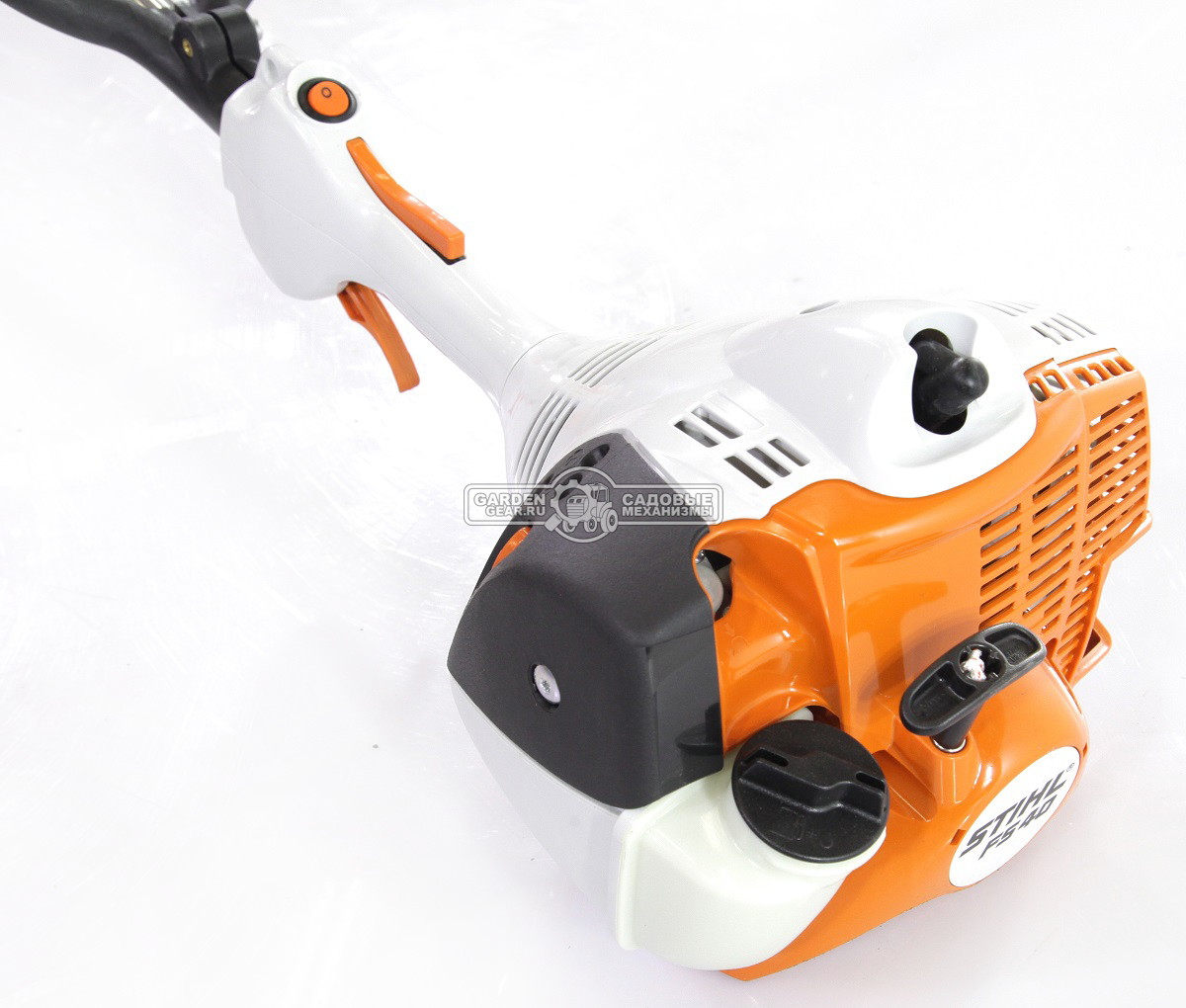 Бензокоса / триммер Stihl FS 40 (USA, 27,2 куб.см., 0,7 кВт/1,0 л.с., 2-MIX, AutoCut C 5-2 леска 2,0 мм., изогнутый вал, 4,4 кг.)