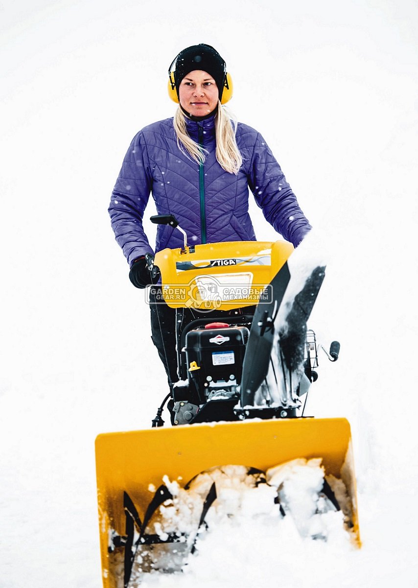 Снегоуборщик Stiga Snow Blizzard (USA, 69 см., B&S, 249 куб.см., эл/стартер 220В, фара, 86 кг.)