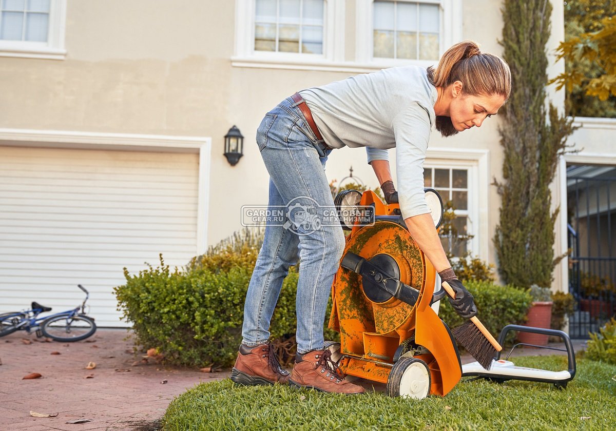 Газонокосилка аккумуляторная Stihl RMA 339.0 C без АКБ и ЗУ (AUT, 36В Compact, 37 см., несамоходная, травосборник 40 л,, монорукоятка, 16 кг.)