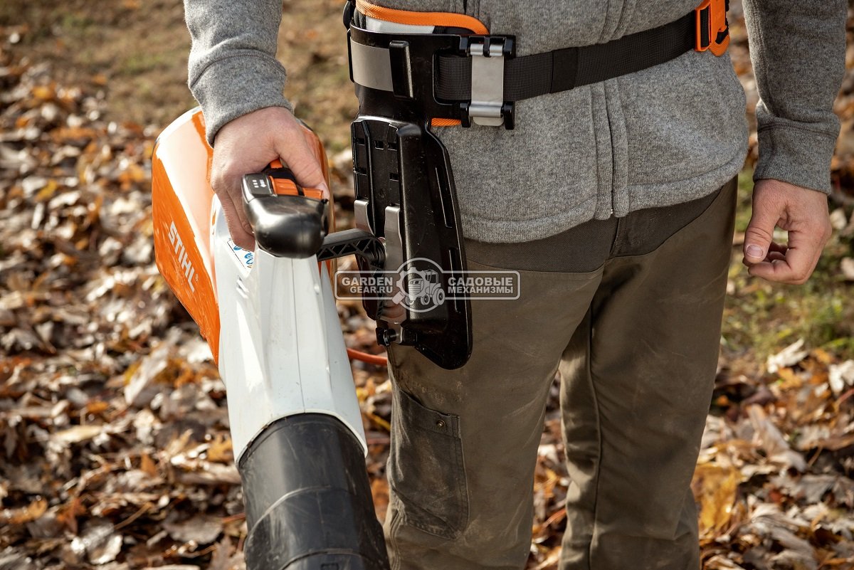 Воздуходувка аккумуляторная Stihl BGA 200 без АКБ и ЗУ (AUT, 36В Pro, макс. расход воздуха 940 м3/ч., скорость 84 м/с., 3,2 кг.)