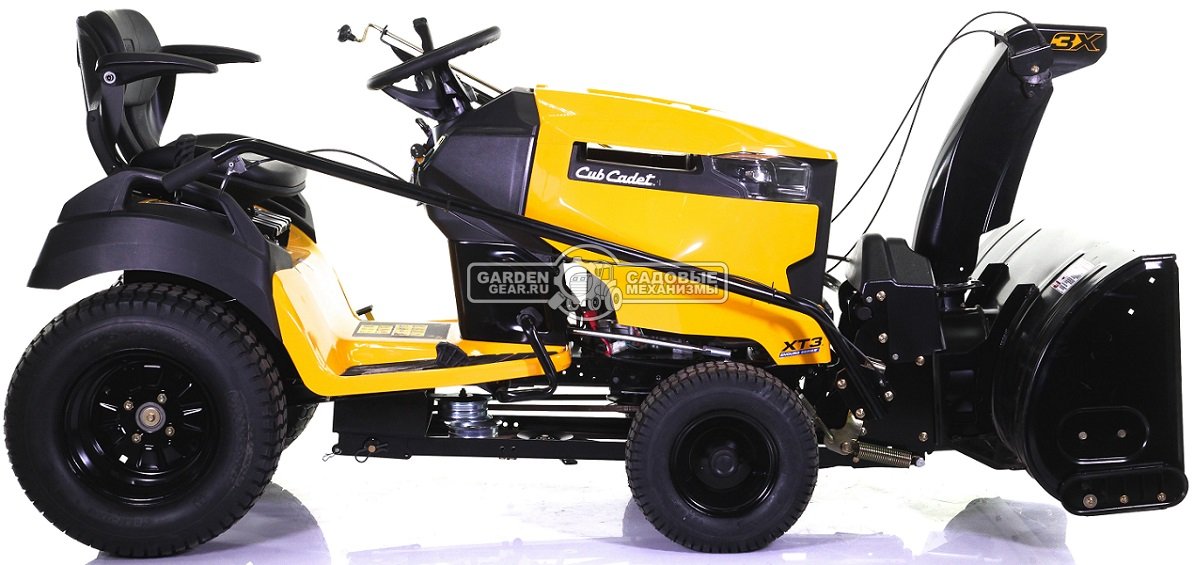 Снегоуборочный трактор Cub Cadet XT3 QS137 с 3X роторным снегоуборщиком