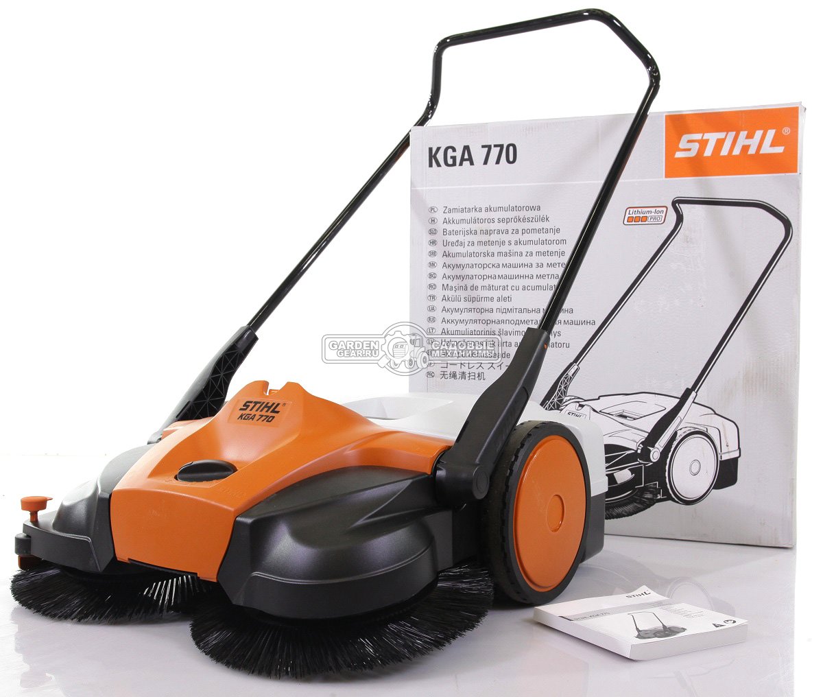 Подметальная машина аккумуляторная Stihl KGA 770 SET c АКБ AP 100 и ЗУ AL 101 (GER, 36В Pro, ширина 77 см., мусоросборник 50 л., 16 кг.)