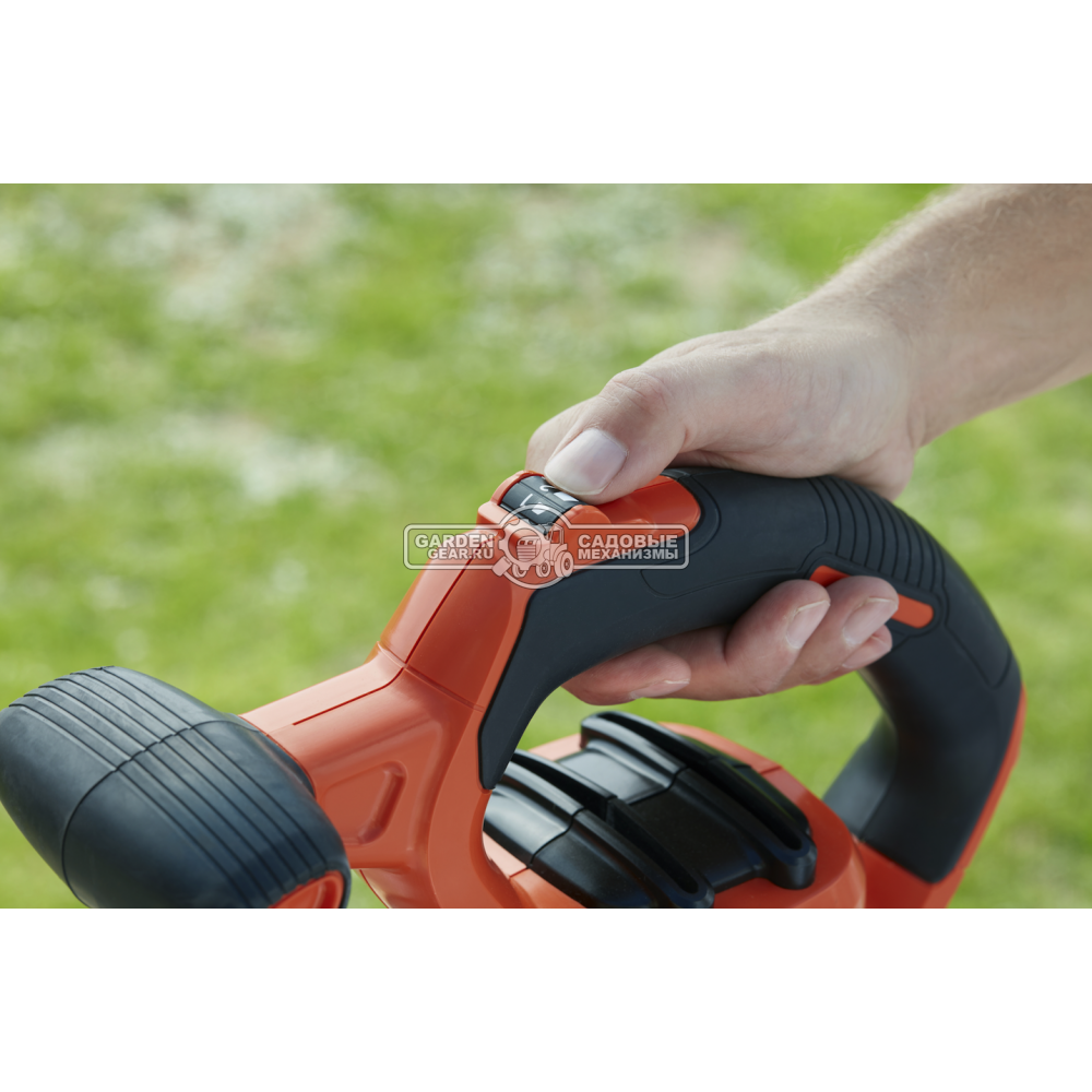 Садовый пылесос/воздуходувка электрическая Black+Decker BEBLV300-QS (PRC, 3000 Вт, 72 л)