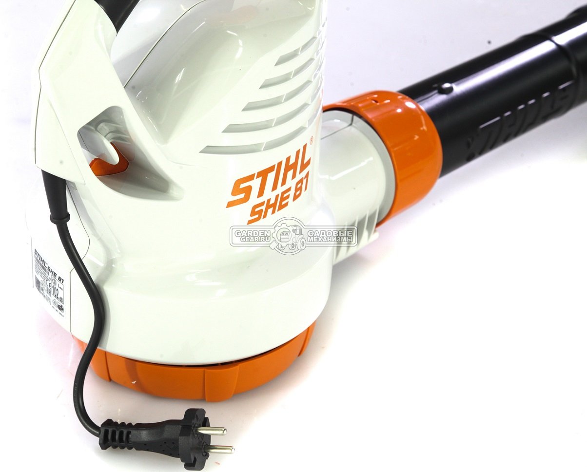 Садовый пылесос воздуходувка электрическая Stihl SHE 81 (AUT, 1400 Вт, макс. расход воздуха 750 м3/ч, скорость 76 м/с., мешок, 4,4 кг.)