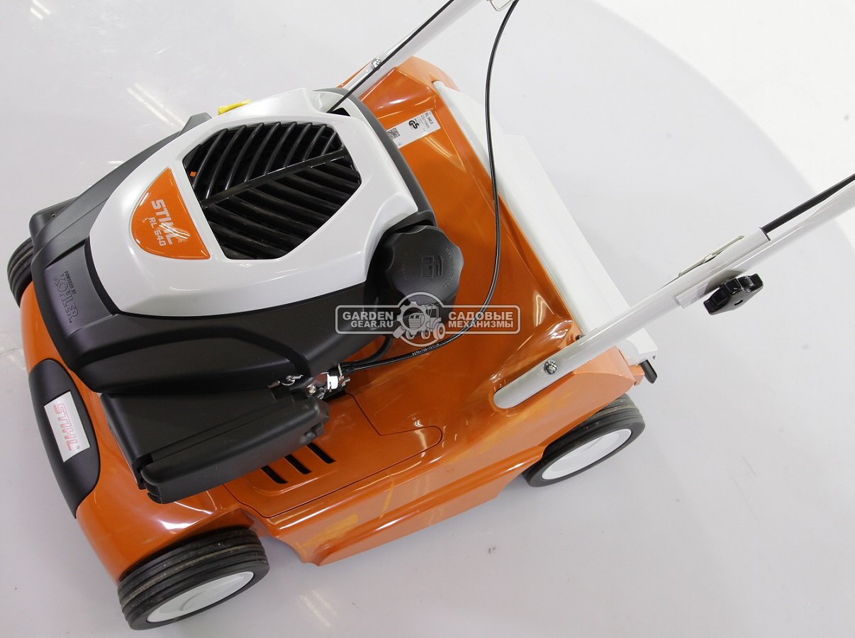 Вертикуттер - аэратор бензиновый Stihl RL 540.0 (AUT, Kohler XT675, 149 куб.см., 7 двойных ножей, ширина 38 см., 33 кг.)