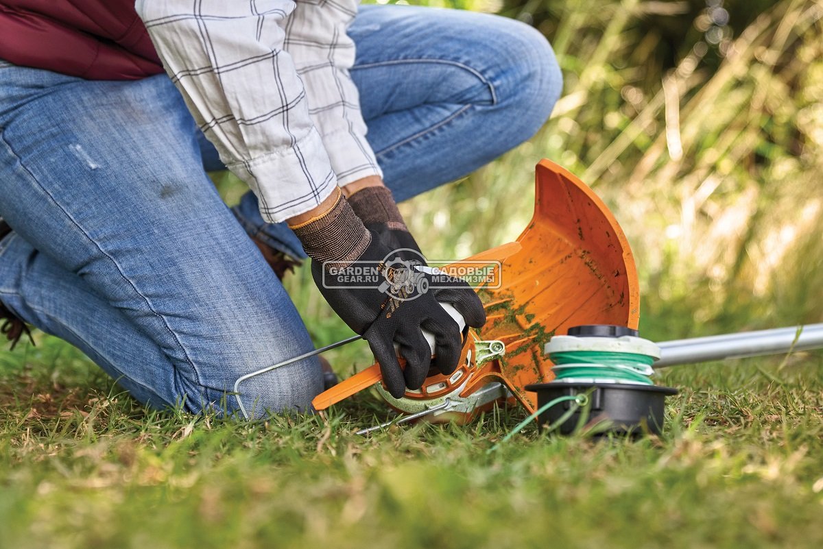 Аккумуляторная мотокоса Stihl FSA 60 R с АКБ AK20 и ЗУ AL101 (AUT, Compact 36В, AutoCut C 6-2, леска 2,0 мм., 4,5 кг.)