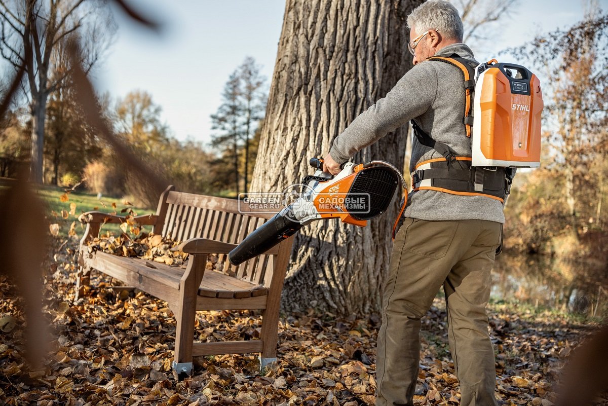 Воздуходувка аккумуляторная Stihl BGA 200 без АКБ и ЗУ (AUT, 36В Pro, макс. расход воздуха 940 м3/ч., скорость 84 м/с., 3,2 кг.)