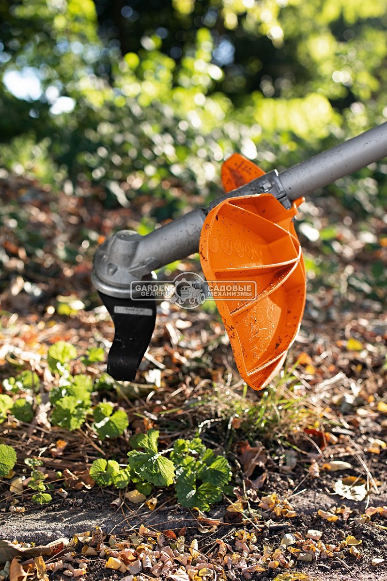 Бензиновый кусторез Stihl FS 561 C-EM (GER, 57,1 куб.см., 2,8 кВт/3,8 л.с., 2-MIX, ErgoStart, M-Tronic, длина - 176 см., 3-х нож DM 3F-350, 10,2 кг.)