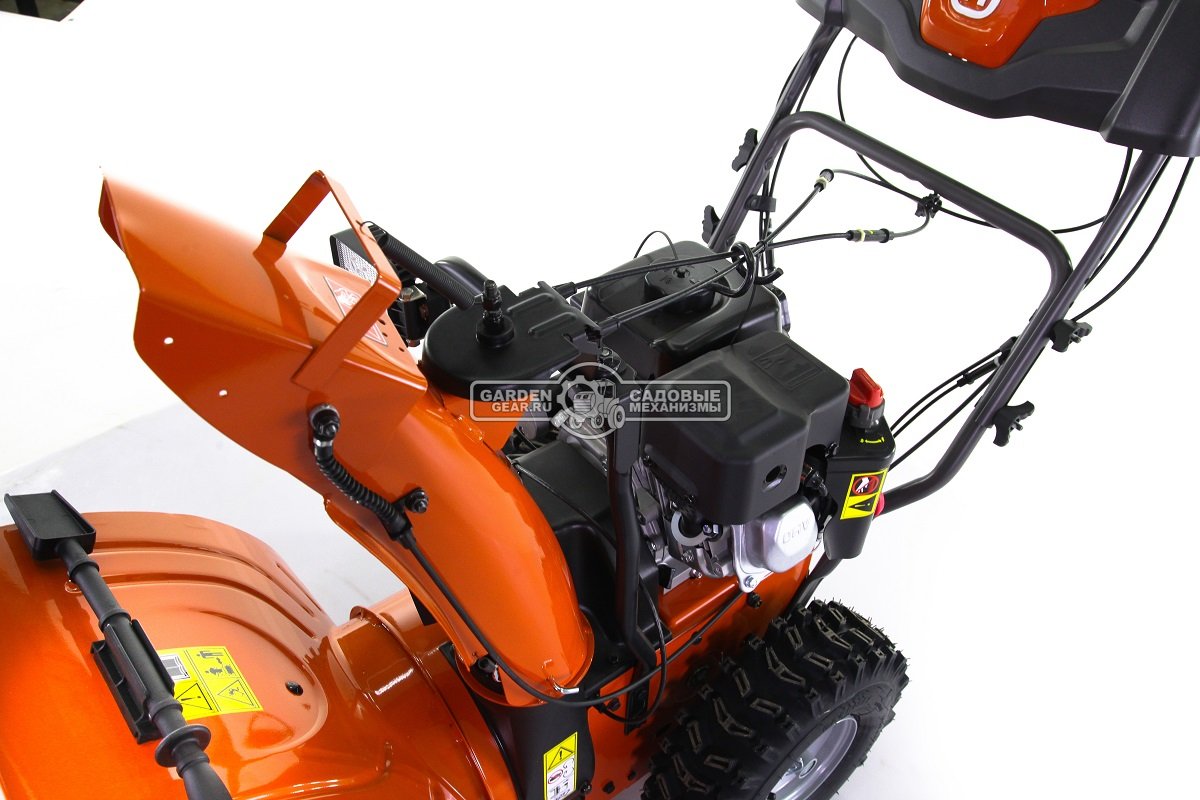 Снегоуборщик Husqvarna ST 224 (USA, 61 см., LCT, 212 куб.см., эл/стартер 220В, разблокировка колёс, боковая фара LED, 91.4 кг.)