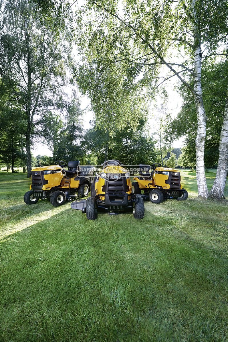 Садовый трактор Cub Cadet XT2 PR106iE (USA, Cub Cadet 679 EFI, V-Twin, 679 куб.см., гидростатика, травосборник 320 л., ширина кошения 106 см., 253 кг)