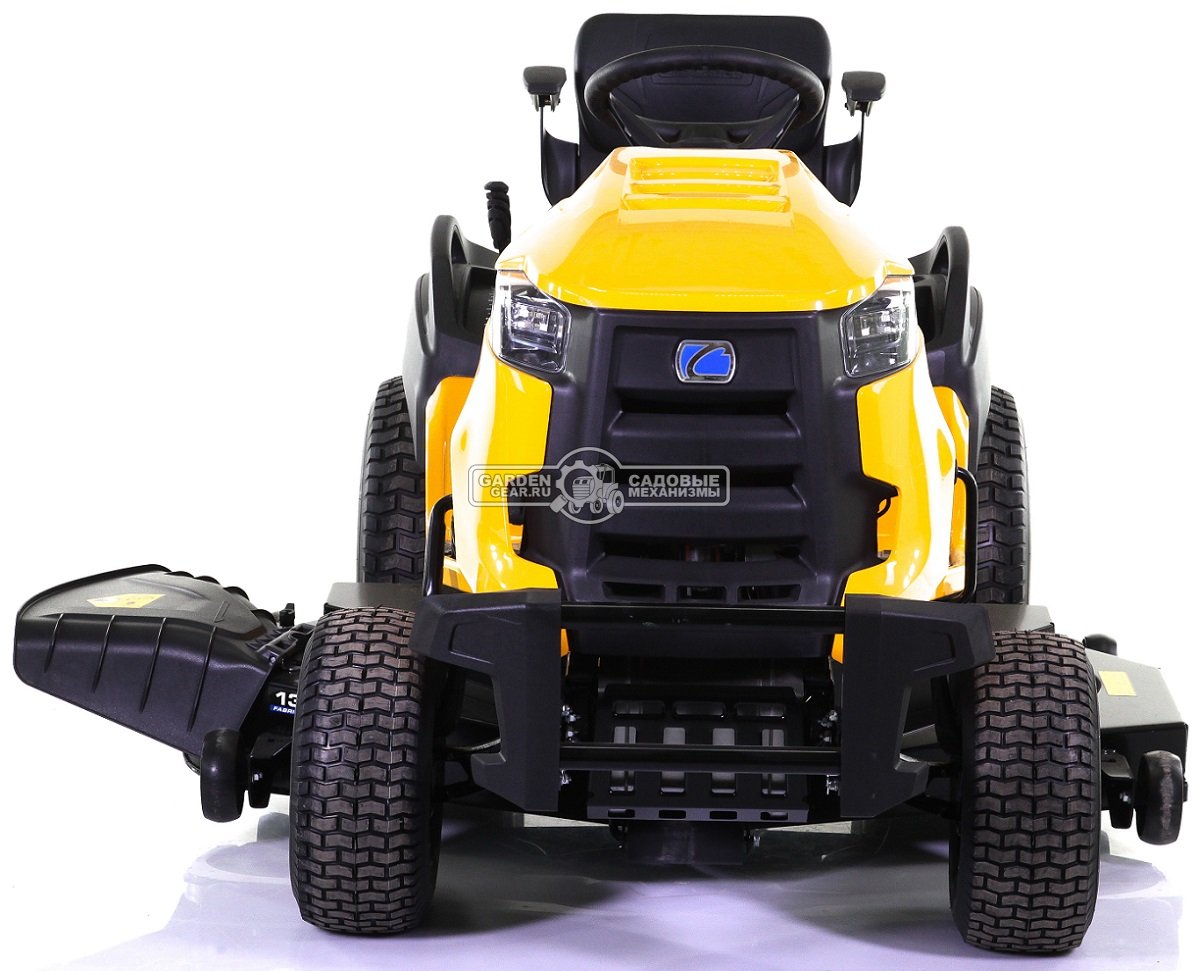 Снегоуборочный трактор Cub Cadet XT3 QS137 с 3X роторным снегоуборщиком