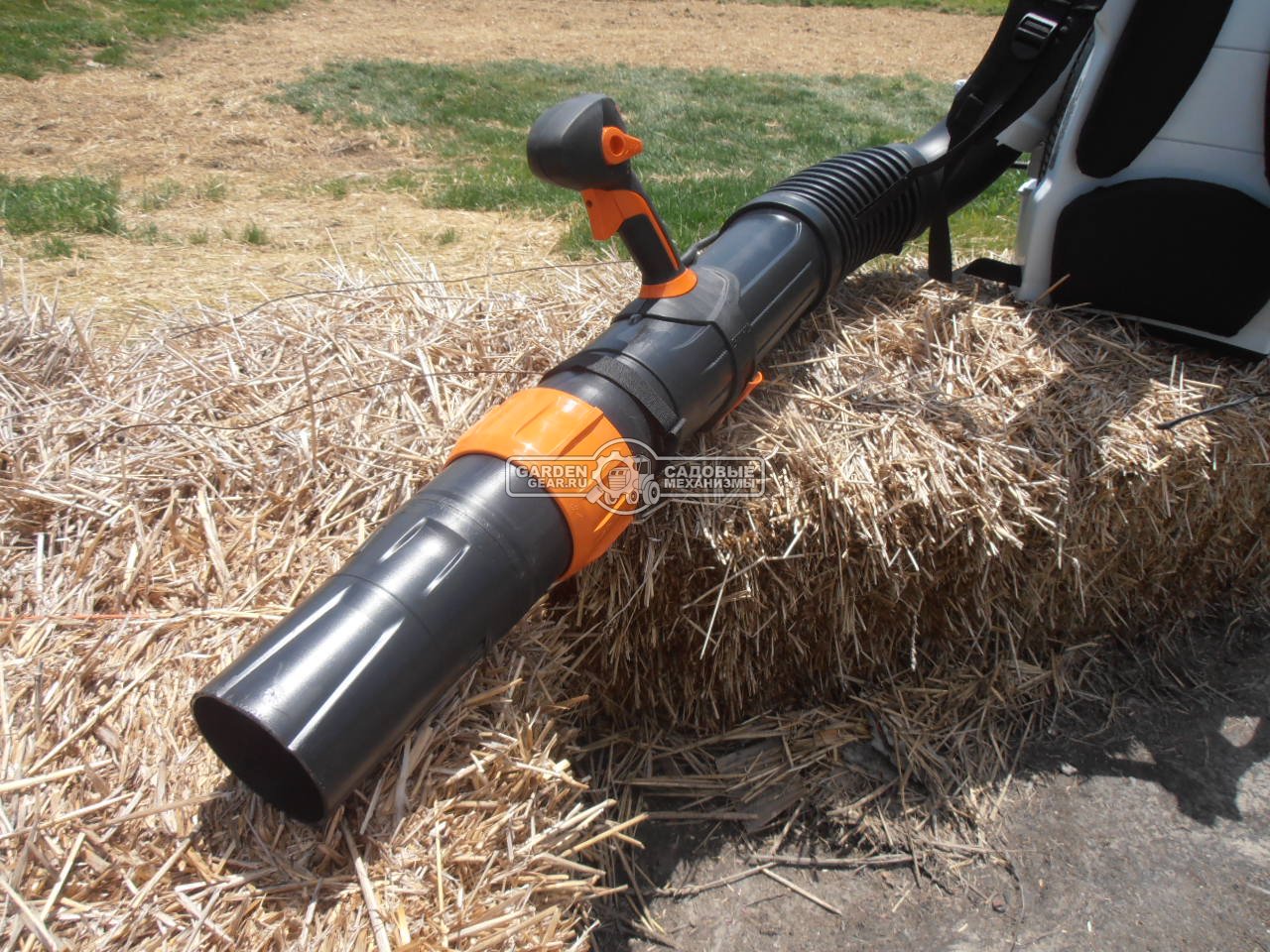 Воздуходувка бензиновая ранцевая Stihl BR 700 Magnum (USA, 64,8 куб.см., 4-MIX, 2,4 кВт/3,3 л.с., макс. расх. воздуха 1860 м3/ч, ск. 88 м/с, 10,8 кг.)