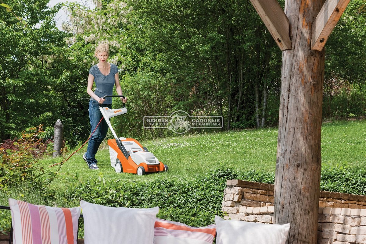 Газонокосилка электрическая Stihl RME 339.0 С (AUT, 1200 Вт., 37 см., несамоходная, травосборник 40 л., пластик, монорукоятка, 14 кг.)