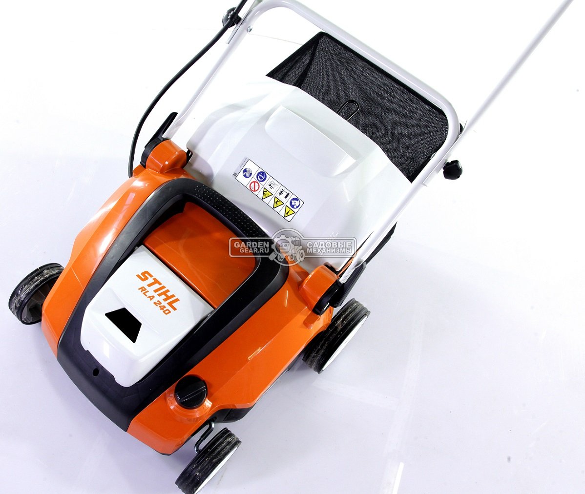 Вертикуттер - аэратор аккумуляторный Stihl RLA 240.0 без АКБ и ЗУ (PRC, Compact 36В, ширина 34 см., 2 вала в комплекте, травосборник - 50 л., 14 кг.)