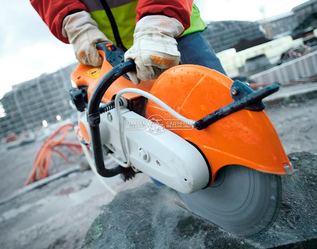 Бензорез Stihl TS 410 (GER, 66.7 куб.см., 3.2 кВт/4.4 л.с., диаметр круга 300 мм, глубина реза 100 мм, 9.6 кг)