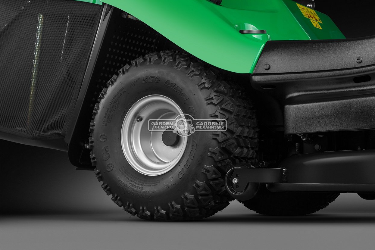 Садовый трактор Caiman Comodo 4WD (CZE, Kawasaki FS600V, 603 куб.см, гидростатика, дифференциал, травосборник 380 л., ширина кошения 102 см., 329 кг.)