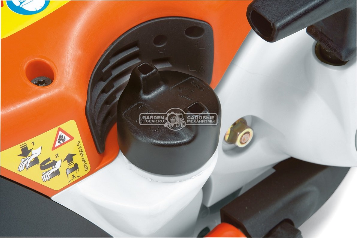 Бензорез Stihl TS 420 (GER, 66,7 куб.см., 3,2 кВт/4,4 л.с., диаметр круга 350 мм., глубина реза 125 мм., 9,6 кг.)