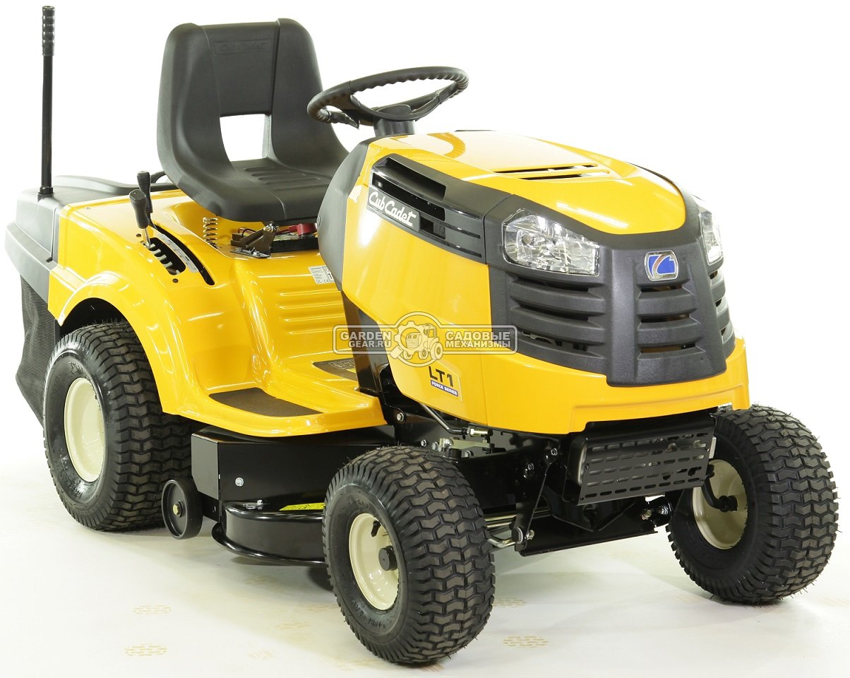 Садовый трактор Cub Cadet LT1 NR92 (USA, Cub Cadet, 439 куб.см., механика, травосборник 240 л., ширина кошения 92 см., 195 кг.)