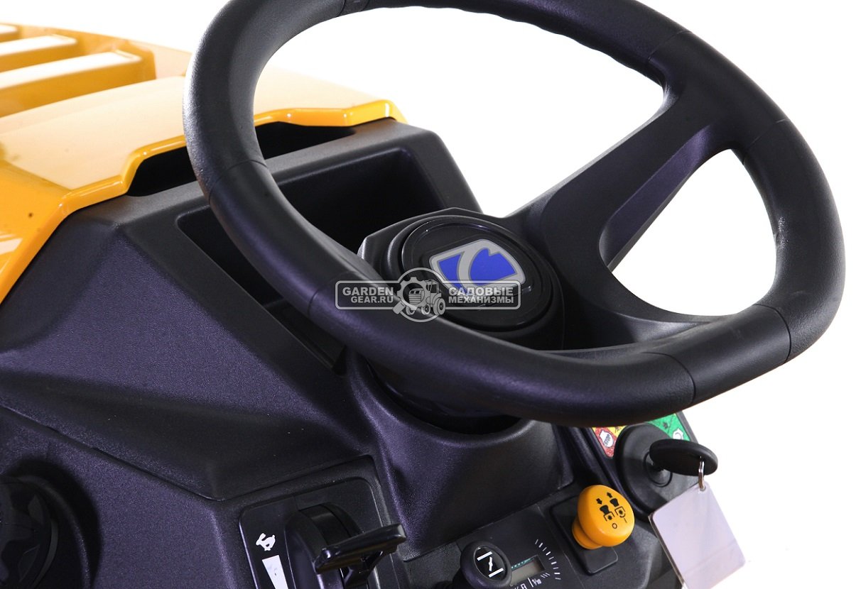 Снегоуборочный трактор Cub Cadet XT3 QS137 с 3X роторным снегоуборщиком