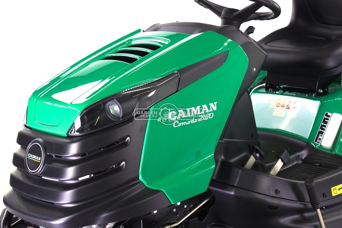 Садовый трактор Caiman Comodo 2WD 107D2K (CZE, Kawasaki FS600V, 603 куб.см, гидростатика, дифференциал, травосборник 380 л., 102 см., 280 кг.)