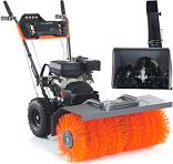 Комбимашина Villartec SW7080E с щеткой 80 см и снегоуборщиком 56 см Комбимашина Villartec SW7080E с щеткой 80 см и снегоуборщиком 56 см