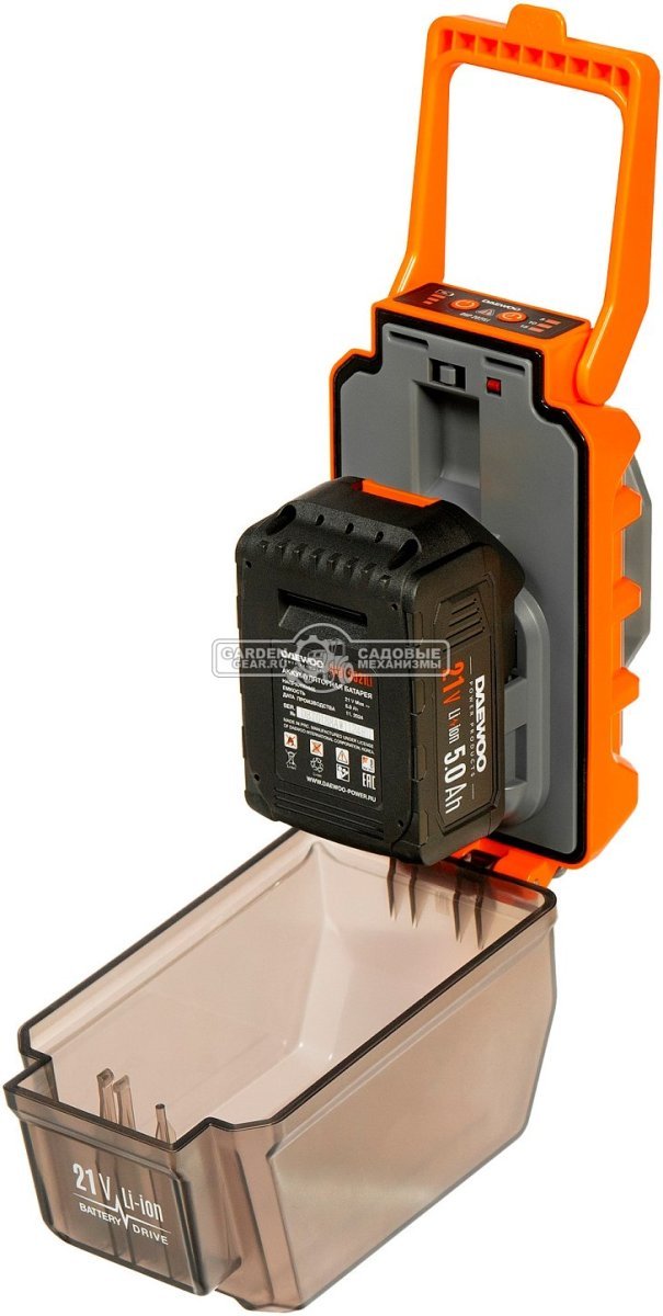 Насос аккумуляторный погружной Daewoo DHP 2021Li без АКБ и ЗУ (PRC, 21В, 2 Бар, 2000 л/час, 2.8 кг)