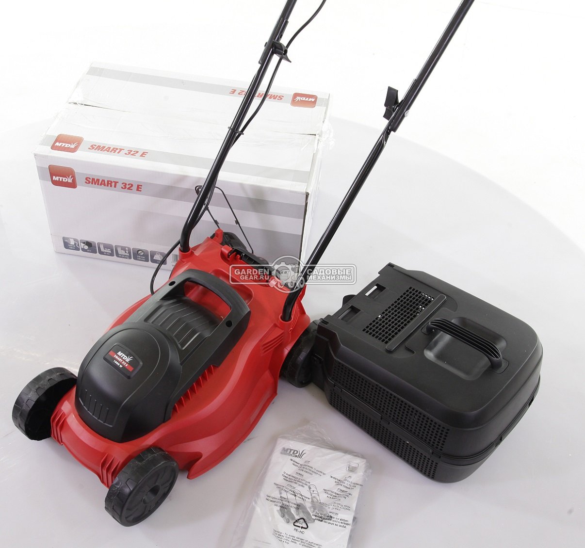 Газонокосилка электрическая MTD Smart 32 E / K (PRC, 1000 Вт., 32 см., пластик, 27 л., 6 кг.)