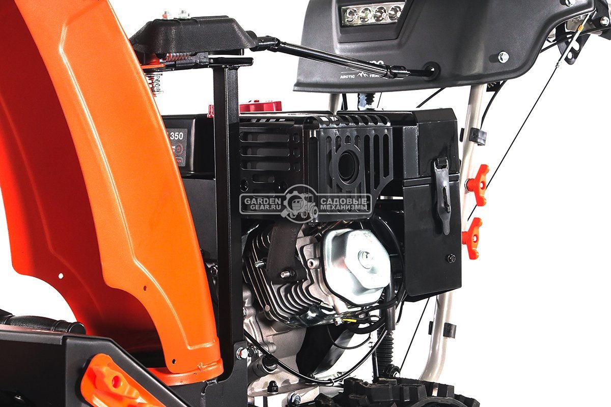 Снегоуборщик Daewoo DAST 430 гусеничный (PRC, 76 см, Daewoo WXE 350, 310 см3, запуск от аккумулятора, фара, гусеницы Arctic track, 125 кг.)