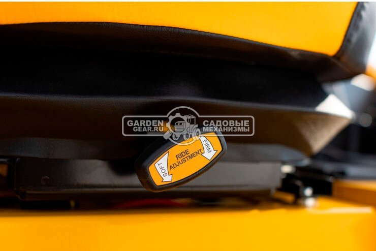 Садовый райдер Cub Cadet Ultima Series ZTXS6 60 с нулевым радиусом разворота (USA, Kawasaki, 852 куб.см., гидростатика, ширина 152 см., 680 кг.)
