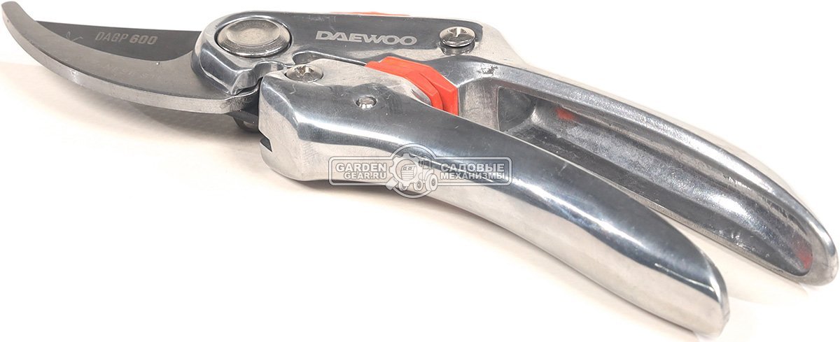 Секатор Daewoo DAGP 600 (Диаметр среза 24 мм, металлические рукоятки, 300 гр)