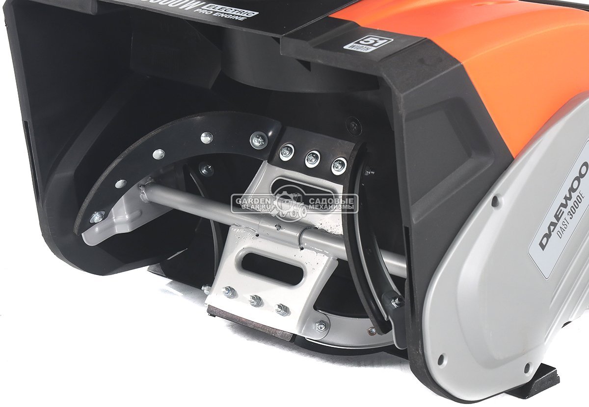 Снегоуборщик электрический Daewoo DAST 3000E (PRC, 51 см., 3000 Вт., LED фара, 16,8 кг.)