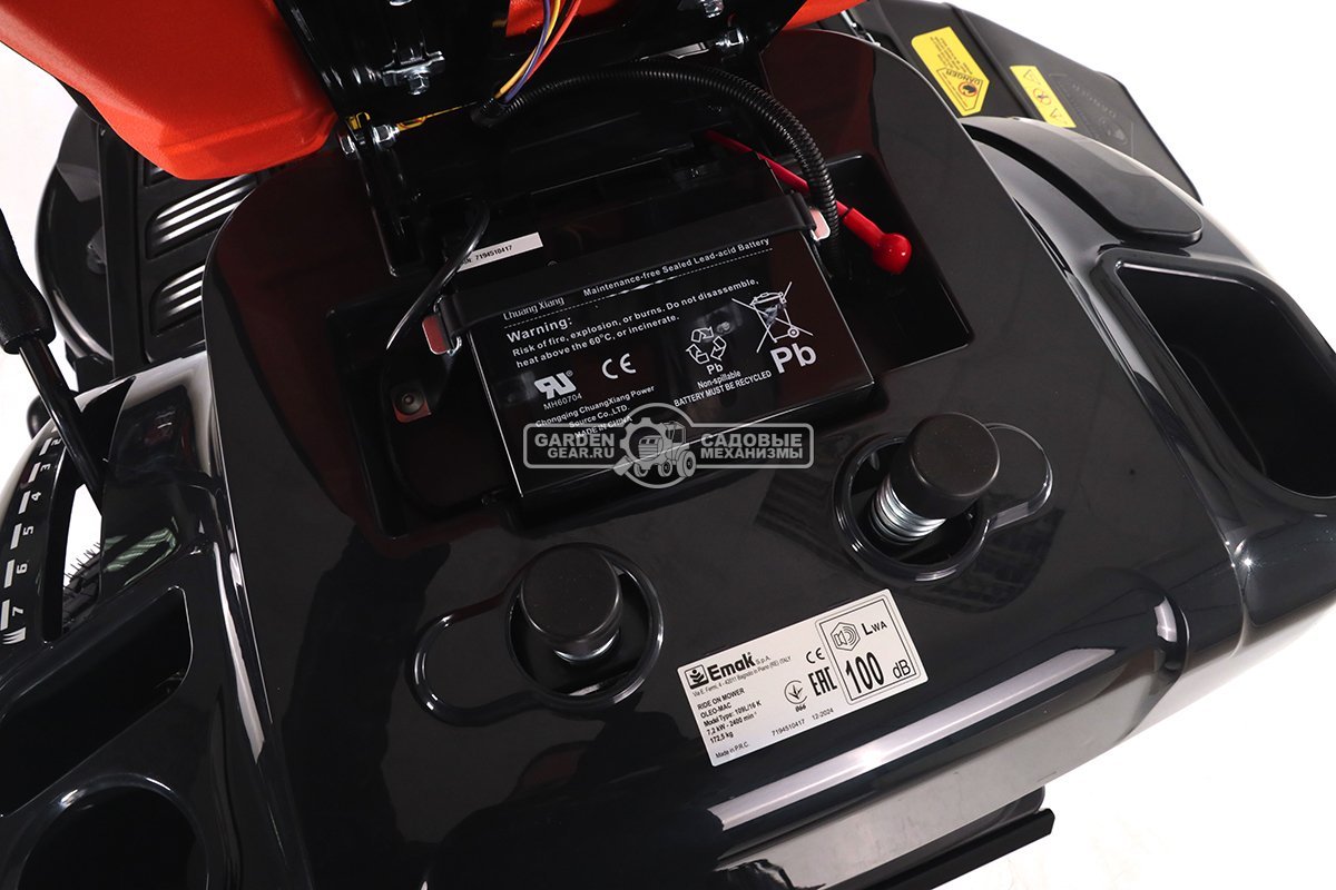 Садовый трактор Oleo-Mac OM 109L/16 K (PRC, Emak K 1600 AVD, 452 см3, 108 см., боковой выброс, гидростатика, 170 кг.)