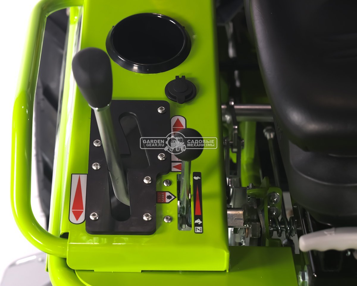 Садовый трактор для высокой травы и работы на склонах Grillo Climber 10.27 4WD (ITA, B&S 8290 CXi, 724 куб.см3, задний выброс, диффер., 98 см, 383 кг)