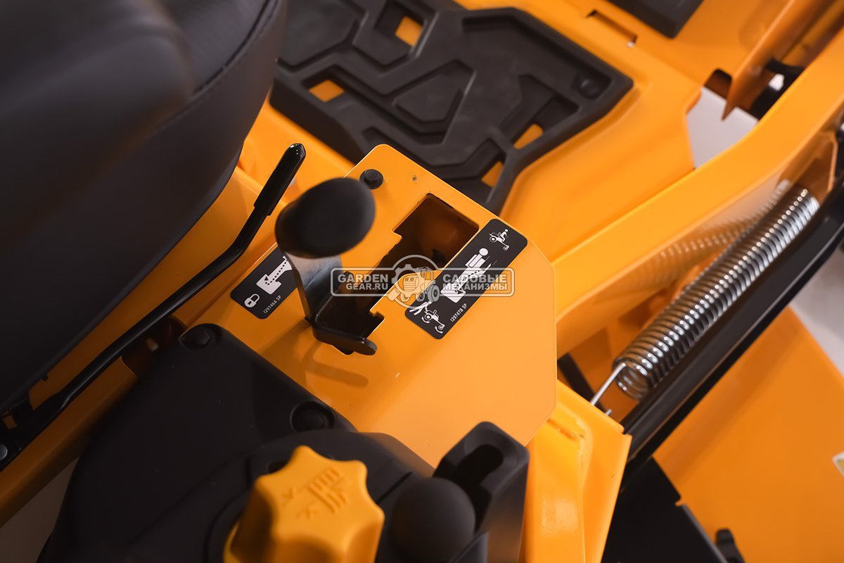 Садовый райдер Cub Cadet Ultima Series ZTXS6 60 с нулевым радиусом разворота (USA, Kawasaki, 852 куб.см., гидростатика, ширина 152 см., 680 кг.)