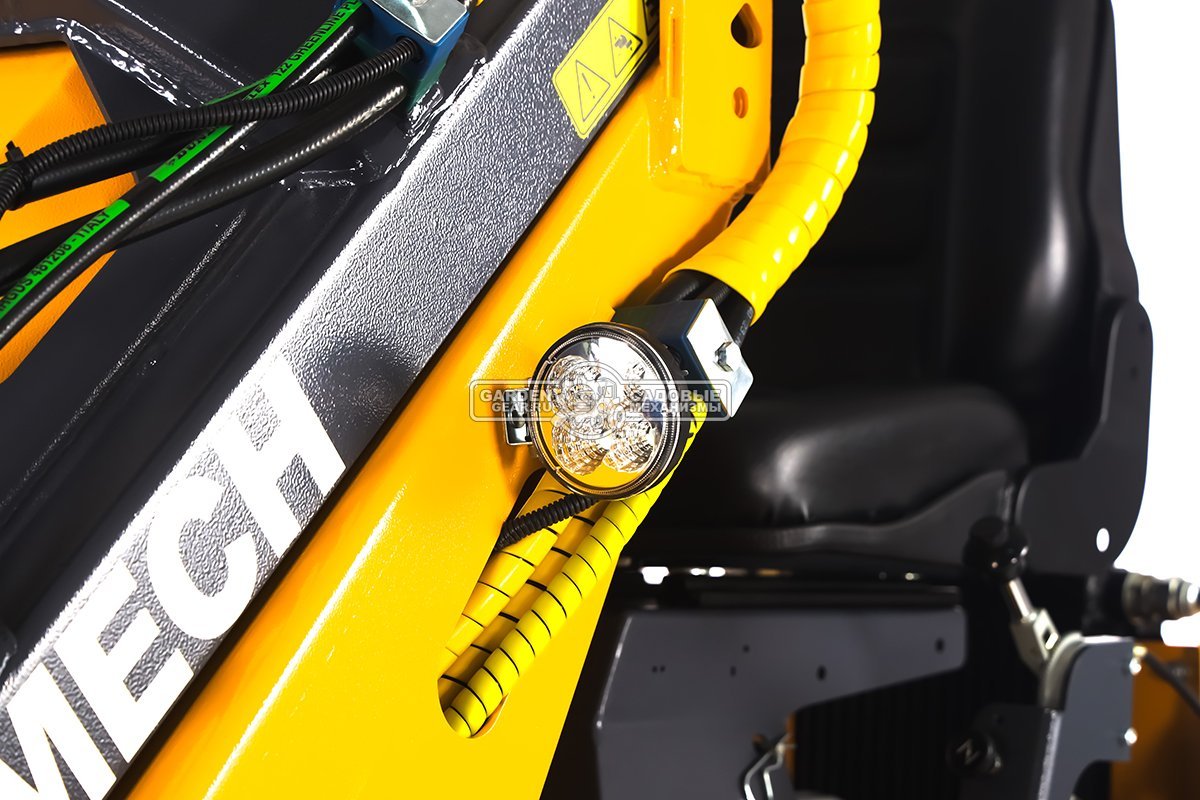 Универсальная машина мини-погрузчик Baumech ML-02 с двигателем Zongshen GB460E