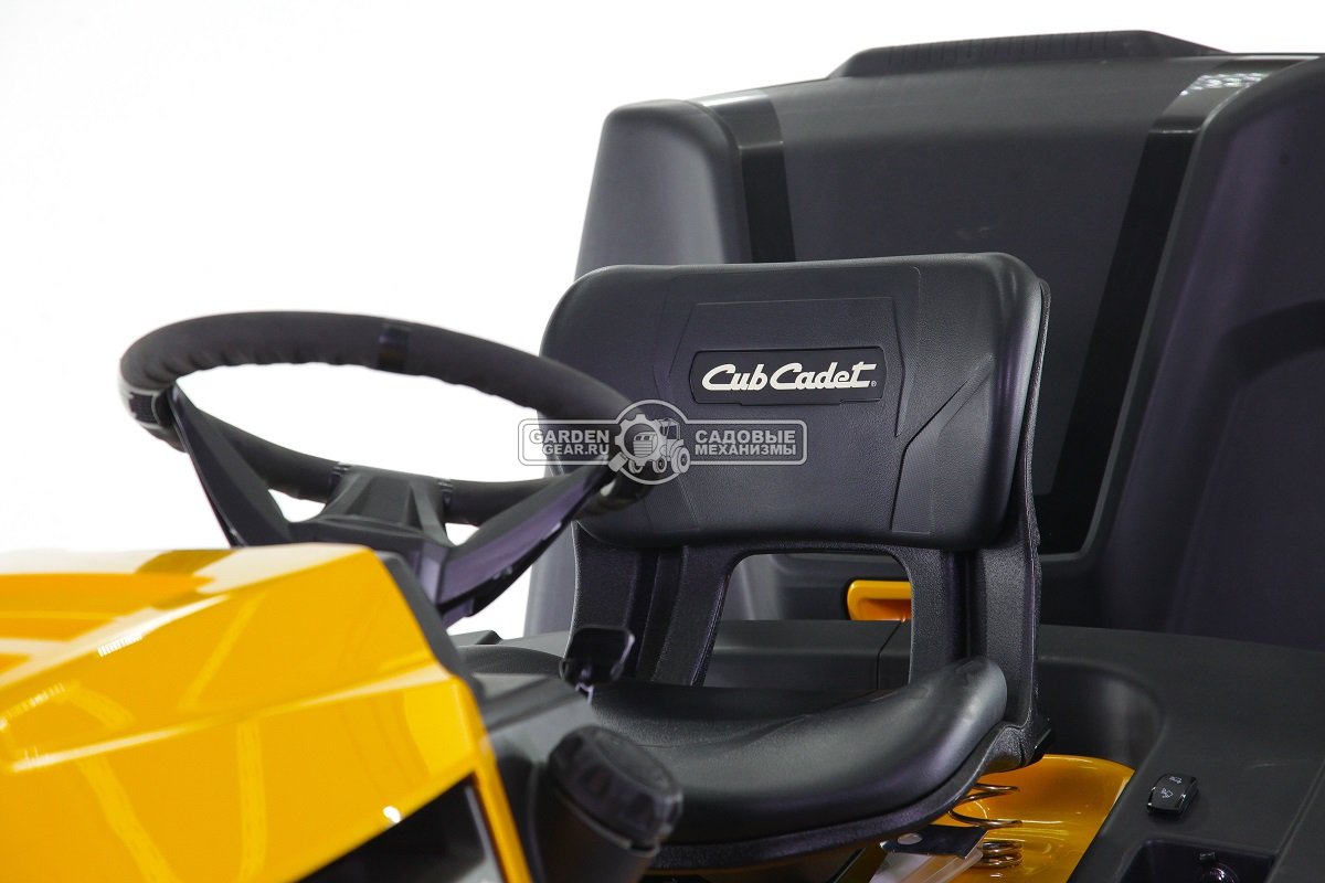 Садовый трактор Cub Cadet XT2 PR106iE (USA, Cub Cadet 679 EFI, V-Twin, 679 куб.см., гидростатика, травосборник 320 л., ширина кошения 106 см., 253 кг)