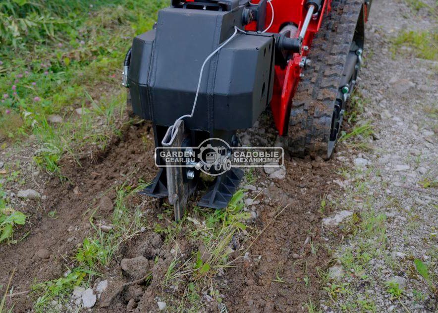 Мини-кабелеукладчик самоходный гусеничный RED RCL-02 Loncin 35 л.с., глубина укладки кабеля до 35 см., сечение кабеля до 40 мм., 3 м/мин., 900 кг.