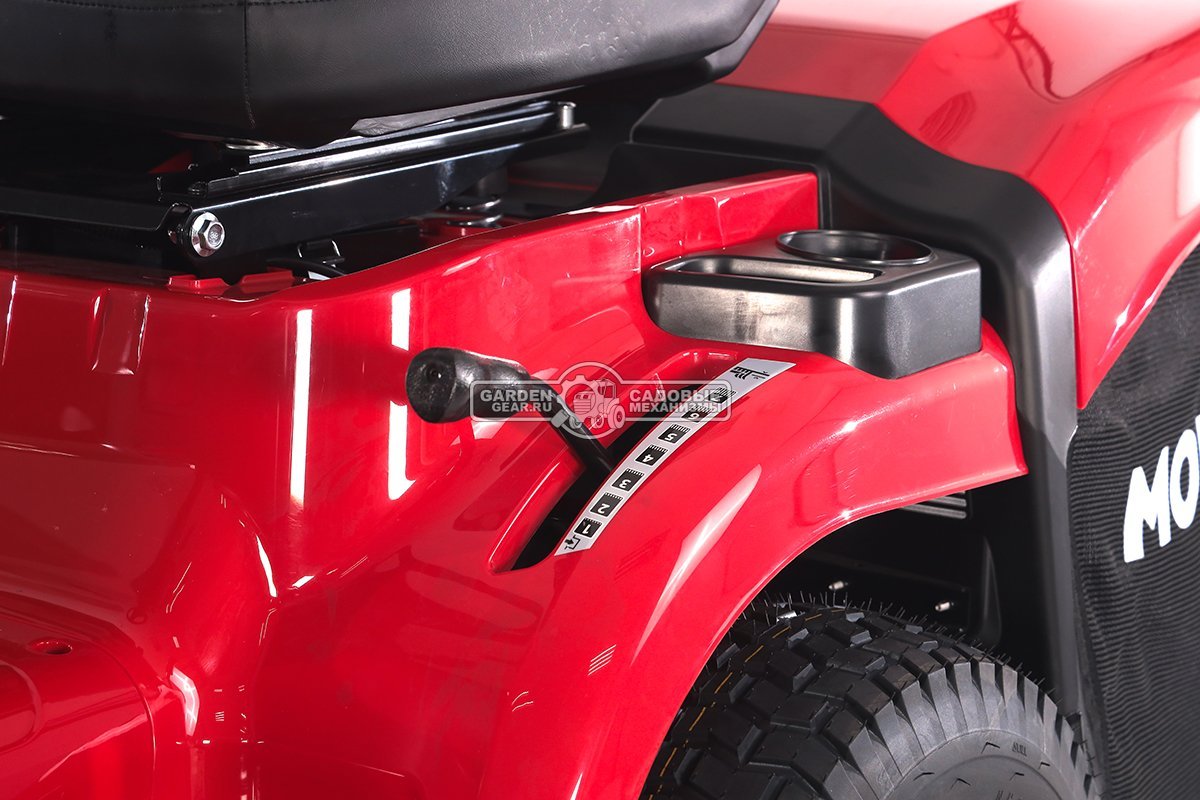 Садовый трактор Мобил К XP104 Про (PRC, Мобил К, 452 куб.см., механика 5+1, травосборник 245 л, мульчирование, ширина кошения 104 см, 193 кг)