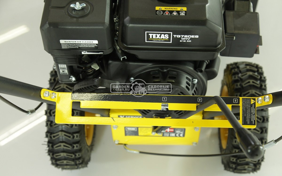 Подметальная машина Texas Handy Sweep 710TGE (PRC, 70 см., Texas TG720, 212 см3, эл/стартер 220В, 3 вперед/1 назад, диам. щетки 35 см, 75 кг)