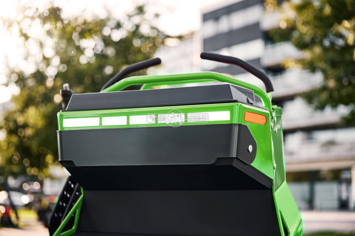 Садовый минирайдер GreenWorks ZTCS92 Stand-On аккумуляторный с нулевым радиусом разворота (PRC, 92 см, 82В, 105 Ач / 8 кВтч, 430 кг)