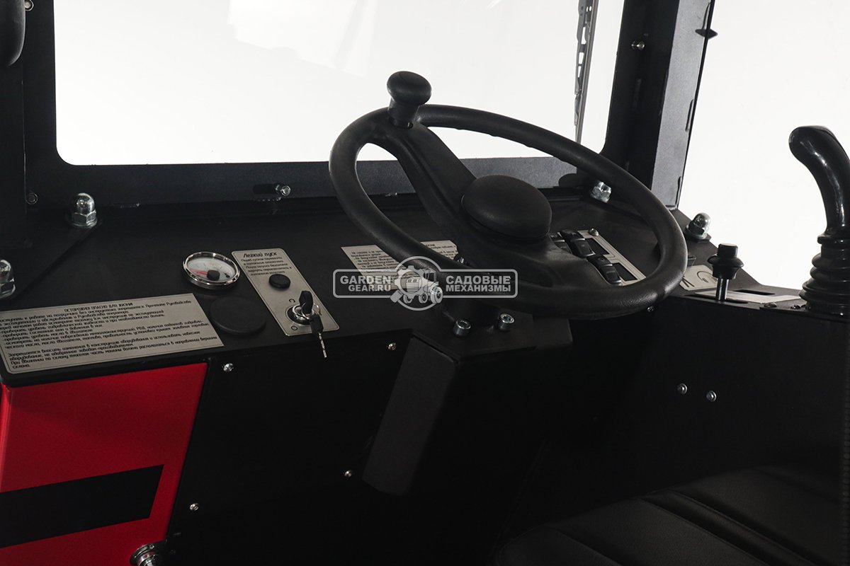 Мини-погрузчик шарнирно сочленённый RED RBF-03 тент + отопитель + джойстик Zongshen GB750EFI 30 л.с., грузоподъемность до 700 кг, ковш 150 л, 1270 кг.