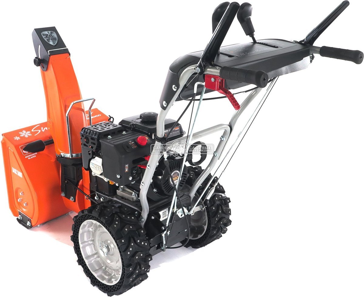 Комбимашина Daewoo SC 7080 с щеткой 80 см. и снегоуборщиком 56 см. (PRC, Daewoo, 220 куб.см., скорости 6/2, 83 кг.)