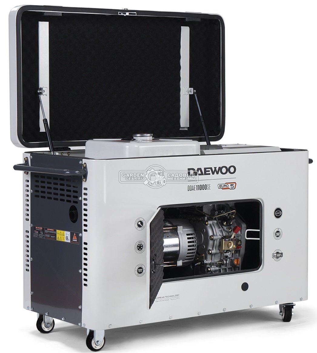 Дизельный генератор Daewoo DDAE 11000SE в шумозащитном кожухе (PRC, 668 см3, 18 л.с., 8,2/9,0 кВт, электростарт, колеса, разъем ATS, 25 л, 179,6 кг.)
