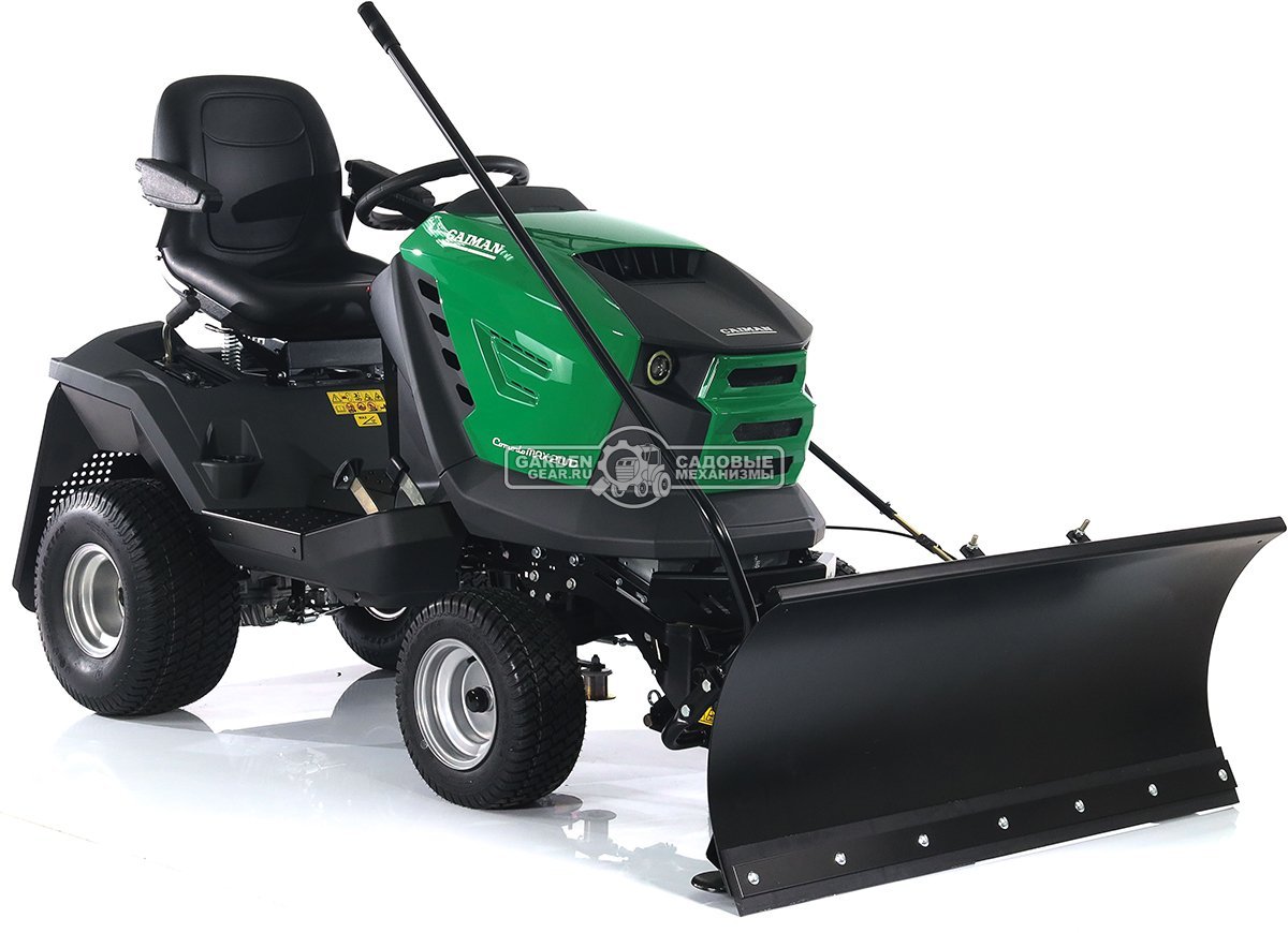 Садовый трактор Caiman Comodo Max 2WD 107D2C2 с отвалом 120 см и цепями на колеса
