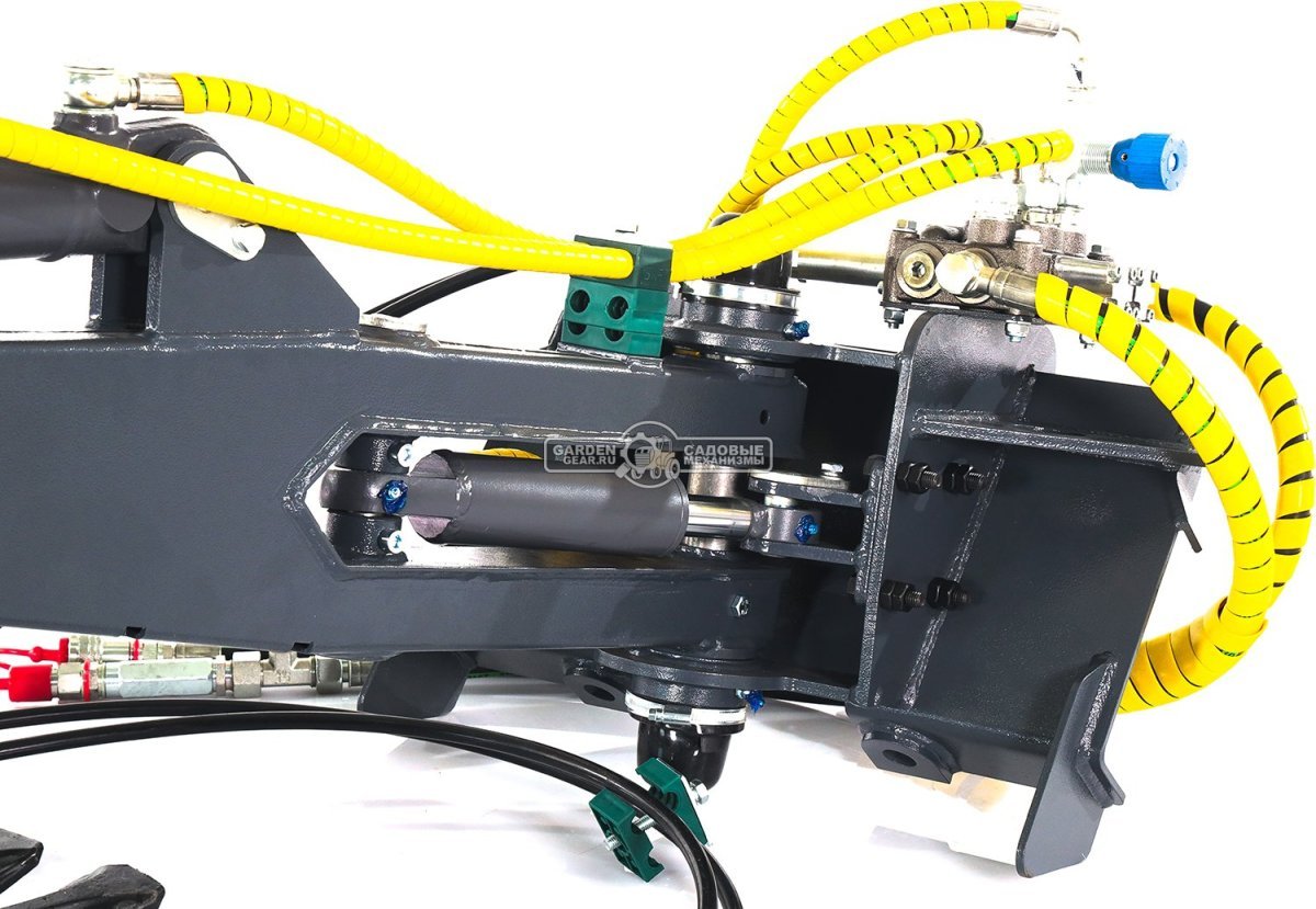 Экскаватор лопатковый с поворотным механизмом Baumech макс. глубина копания 135 см., ширина ковша 25 см., макс. высота выгрузки 290 см., 84 кг. 