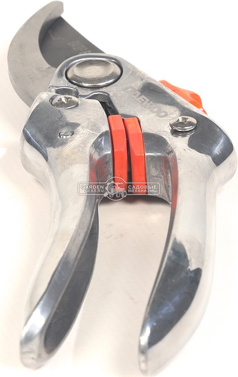 Секатор Daewoo DAGP 950 (Диаметр среза 26 мм, храповой механизм, пластиковые рукоятки, 290 гр)